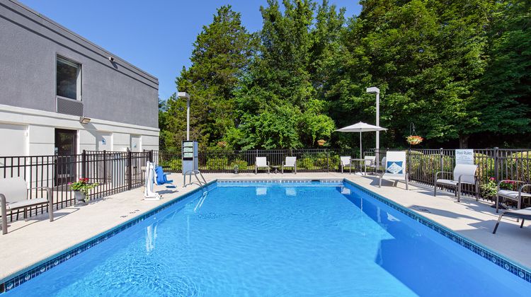 Holiday Inn Express Pool