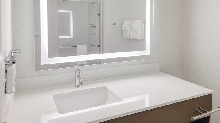 Holiday Inn Express La Mesa Room