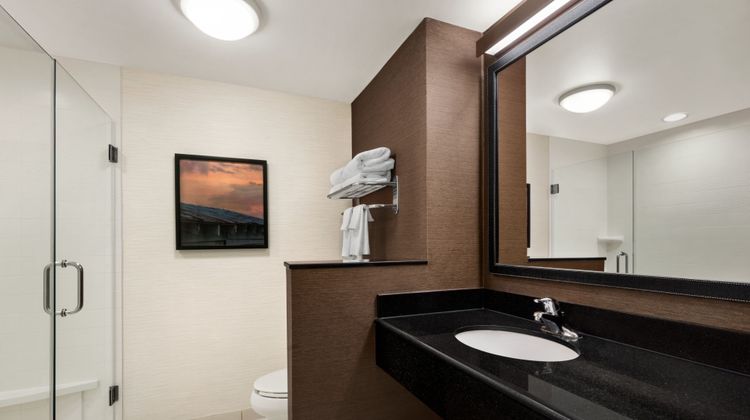 Fairfield Inn & Suites Marriott Room