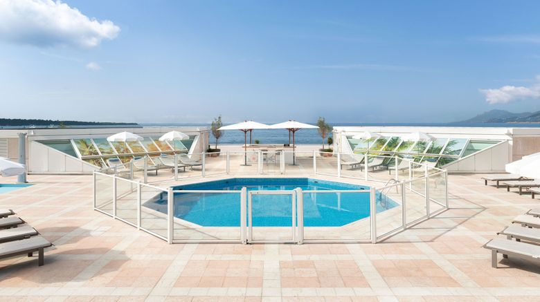 <b>JW Marriott Cannes Pool</b>. Images powered by <a href="https://www.leonardoworldwide.com/" title="Leonardo Worldwide" target="_blank">Leonardo</a>.