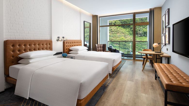 <b>Four Points by Sheraton Qiandao Lake Room</b>. Images powered by <a href="https://www.leonardoworldwide.com/" title="Leonardo Worldwide" target="_blank">Leonardo</a>.