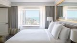 Four Seasons Hotel Chicago Room