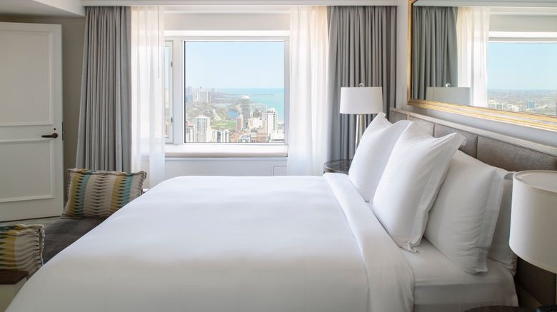 <b>Four Seasons Hotel Chicago Room</b>. Images powered by <a href="https://www.leonardoworldwide.com/" title="Leonardo Worldwide" target="_blank">Leonardo</a>.
