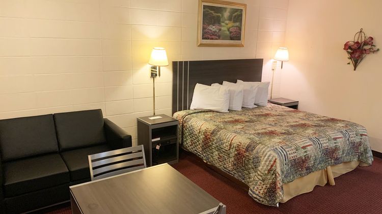 Scottish Inn Room