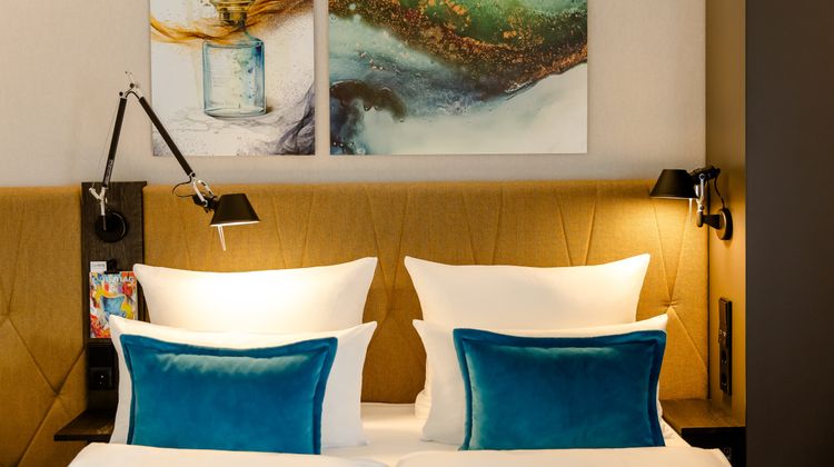 Motel One Cologne Waidmarkt Room