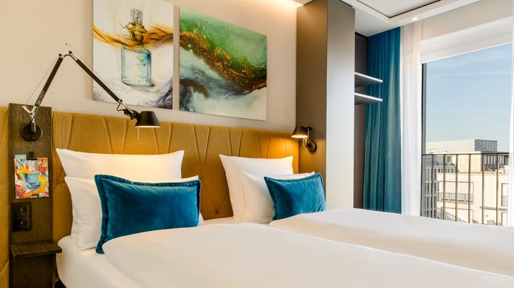 Motel One Cologne Waidmarkt Room