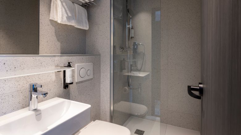 <b>Hotel de France Gare de Lyon Room</b>. Images powered by <a href="https://www.leonardoworldwide.com/" title="Leonardo Worldwide" target="_blank">Leonardo</a>.