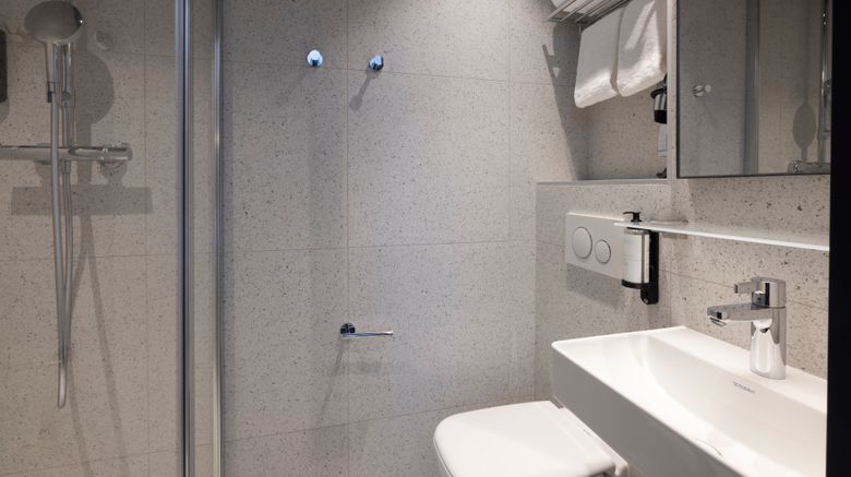 <b>Hotel de France Gare de Lyon Room</b>. Images powered by <a href="https://www.leonardoworldwide.com/" title="Leonardo Worldwide" target="_blank">Leonardo</a>.
