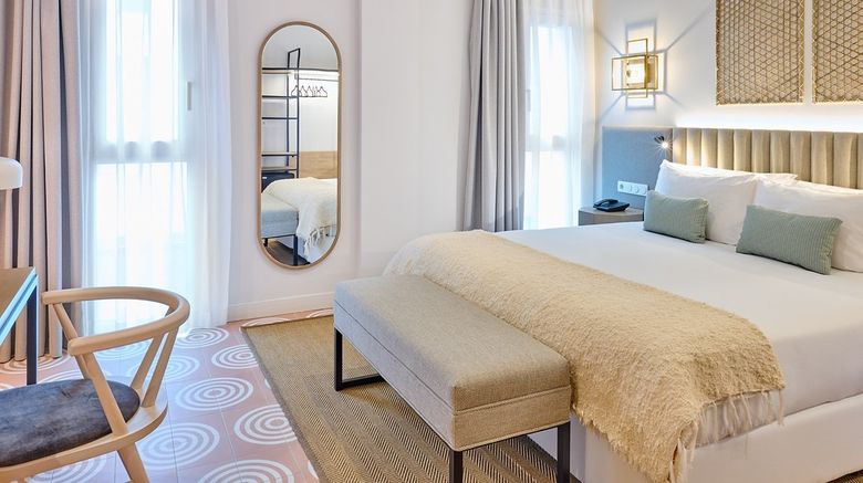 <b>Boutique Hotel Luna Granada Centro Room</b>. Images powered by <a href="https://www.leonardoworldwide.com/" title="Leonardo Worldwide" target="_blank">Leonardo</a>.