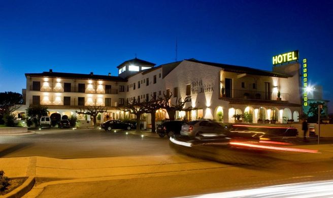 Hotel Bon Retorn Exterior