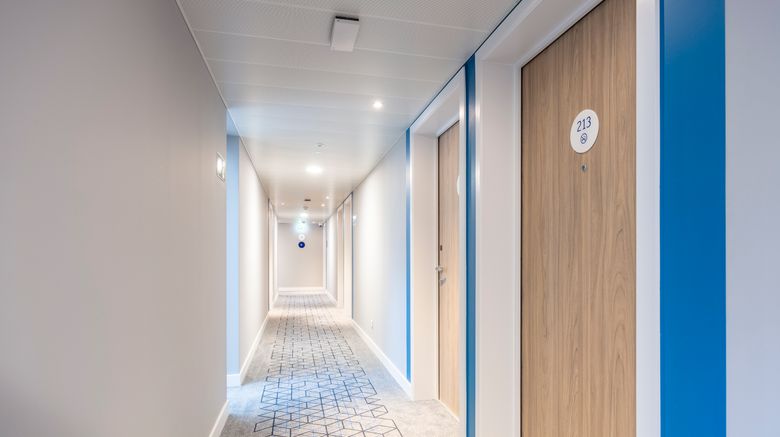 <b>Holiday Inn Express Antwerp City Centre Lobby</b>. Images powered by <a href="https://www.leonardoworldwide.com/" title="Leonardo Worldwide" target="_blank">Leonardo</a>.
