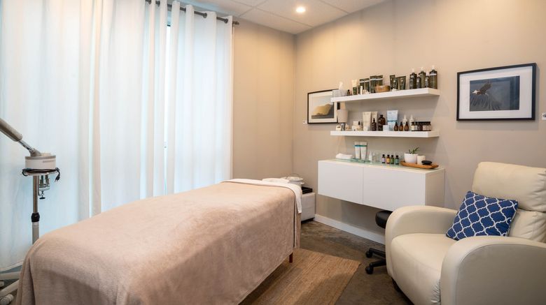 <b>Sutton Place Hotel Revelstoke Spa</b>. Images powered by <a href="https://www.leonardoworldwide.com/" title="Leonardo Worldwide" target="_blank">Leonardo</a>.
