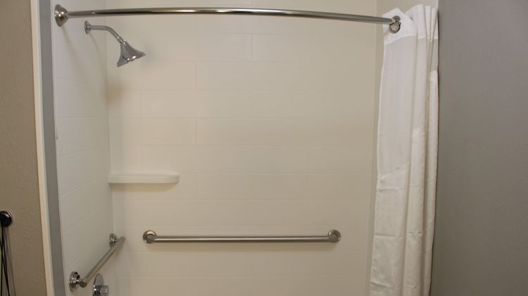 Holiday Inn Express & Suites Room