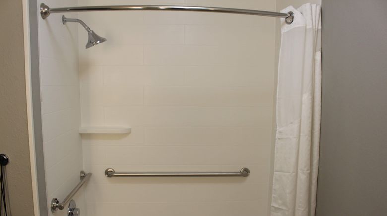 <b>Holiday Inn Express & Suites Room</b>. Images powered by <a href="https://www.leonardoworldwide.com/" title="Leonardo Worldwide" target="_blank">Leonardo</a>.