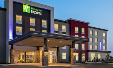 Holiday Inn Express Strathroy