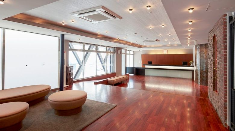 <b>Hotel Mystays Yokohama Lobby</b>. Images powered by <a href="https://www.leonardoworldwide.com/" title="Leonardo Worldwide" target="_blank">Leonardo</a>.