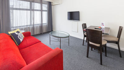 City Edge East Melbourne Serviced Apt