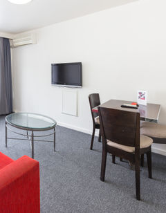 Econo Lodge Apartments East Melbourne