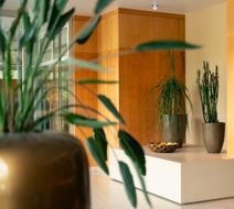 Penz West Hotel Lobby