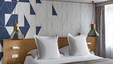 White 1921 Courchevel Room