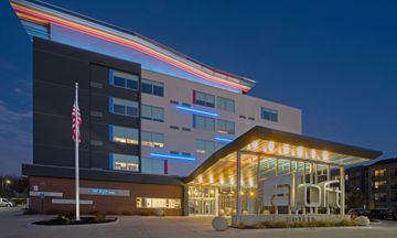 Aloft Omaha Aksarben Village