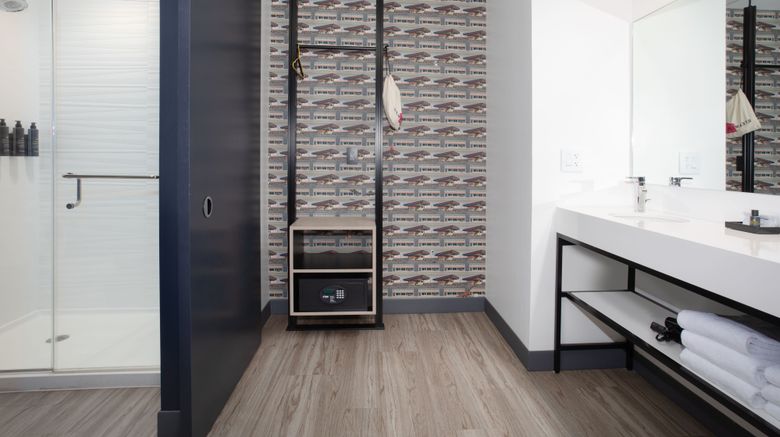 <b>Aloft Omaha Aksarben Village Room</b>. Images powered by <a href="https://www.leonardoworldwide.com/" title="Leonardo Worldwide" target="_blank">Leonardo</a>.