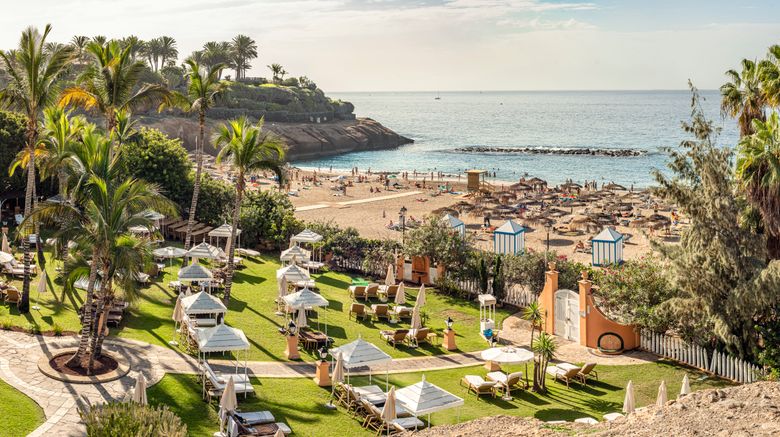 <b>Gran Hotel Bahia del Duque Beach</b>. Images powered by <a href="https://www.leonardoworldwide.com/" title="Leonardo Worldwide" target="_blank">Leonardo</a>.