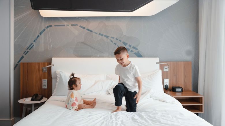 <b>Le Meridien Etoile Suite</b>. Images powered by <a href="https://www.leonardoworldwide.com/" title="Leonardo Worldwide" target="_blank">Leonardo</a>.