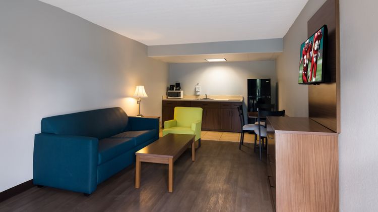 HomeTowne Studios Vero Beach - I-95 Room
