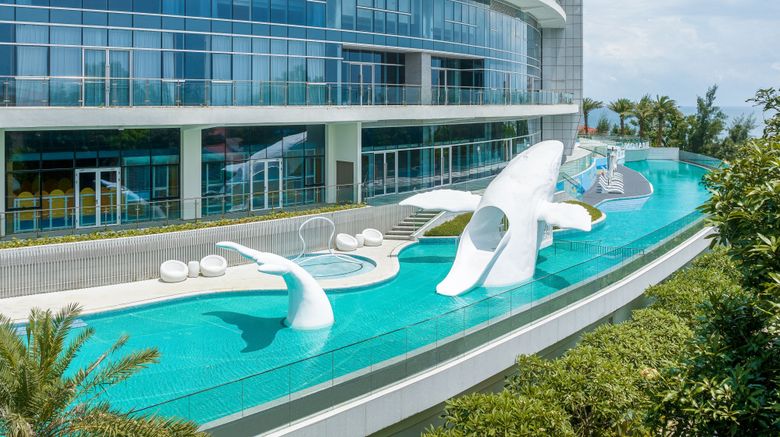 <b>Sheraton Beihai Resort Pool</b>. Images powered by <a href="https://www.leonardoworldwide.com/" title="Leonardo Worldwide" target="_blank">Leonardo</a>.
