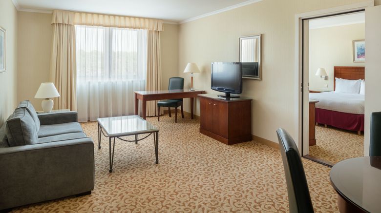 <b>Paris Charles de Gaulle Airport Marriott Suite</b>. Images powered by <a href="https://www.leonardoworldwide.com/" title="Leonardo Worldwide" target="_blank">Leonardo</a>.
