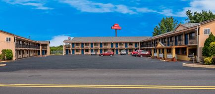 Red Carpet Inn Elkton Newark Exterior