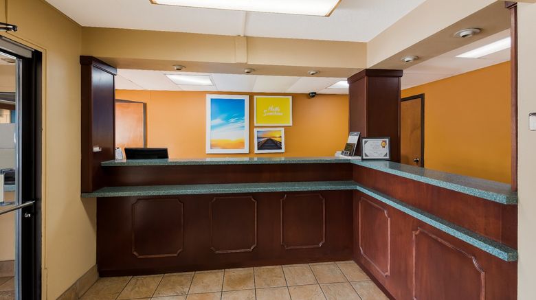 <b>Red Carpet Inn Elkton Newark Lobby</b>. Images powered by <a href="https://www.leonardoworldwide.com/" title="Leonardo Worldwide" target="_blank">Leonardo</a>.