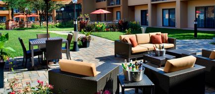 Courtyard by Marriott Chicago Naperville Exterior