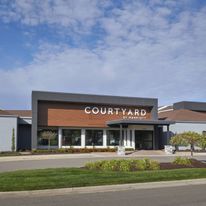 Courtyard by Marriott Detroit Troy