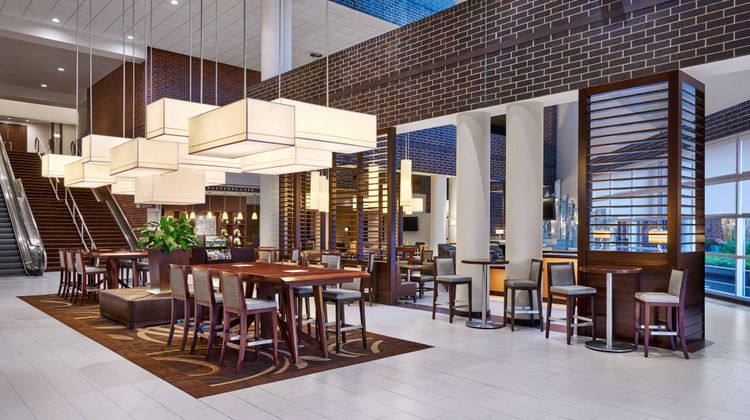 Sheraton Indianapolis Keystone Crossing Lobby