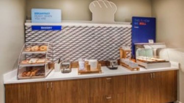 Holiday Inn Express La Mesa Restaurant