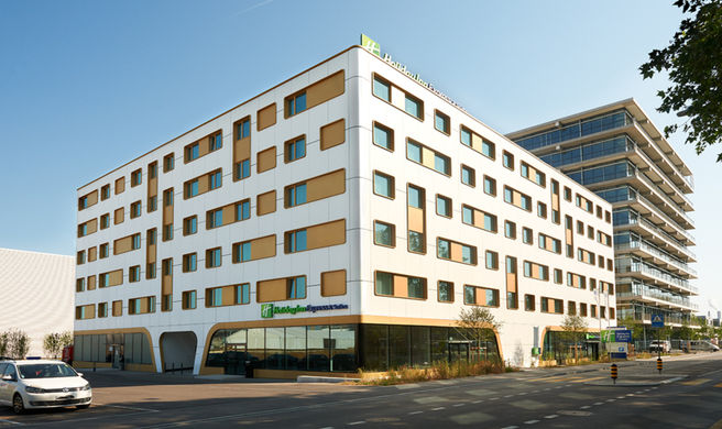 Holiday Inn Express & Suites Allschwil Exterior