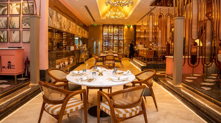 Crowne Plaza Gurgaon Restaurant