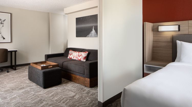 SpringHill Suites Downtown/West End Suite