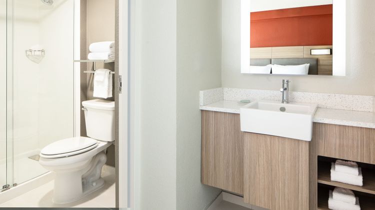 SpringHill Suites Downtown/West End Room