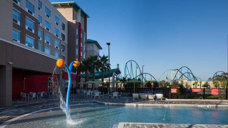 Holiday Inn Express & Suites At Seaworld Pool
