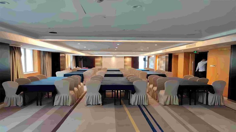 <b>Holiday Inn Express Zhengzhou Airport Meeting</b>. Images powered by <a href="https://www.leonardoworldwide.com/" title="Leonardo Worldwide" target="_blank">Leonardo</a>.