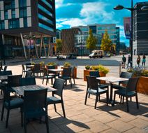 Holiday Inn Express Leeds-Armouries Lobby