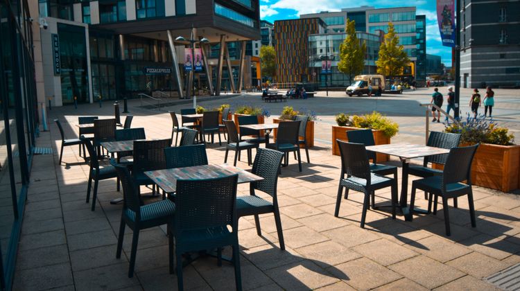 Holiday Inn Express Leeds-Armouries Lobby