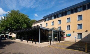 Holiday Inn Express Bath