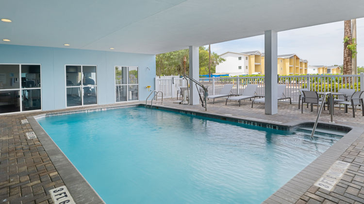 Holiday Inn Express Hotel & Suites Pool