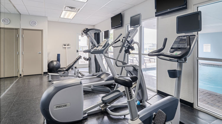 Holiday Inn Express Hotel & Suites Health Club