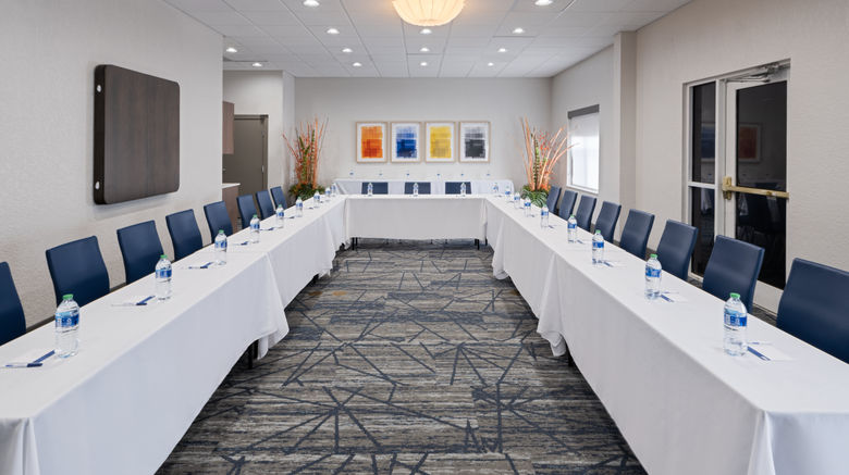 <b>Holiday Inn Express Hotel & Suites Meeting</b>. Images powered by <a href="https://www.leonardoworldwide.com/" title="Leonardo Worldwide" target="_blank">Leonardo</a>.