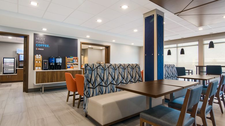 <b>Holiday Inn Express & Suites Springdale Exterior</b>. Images powered by <a href="https://www.leonardoworldwide.com/" title="Leonardo Worldwide" target="_blank">Leonardo</a>.